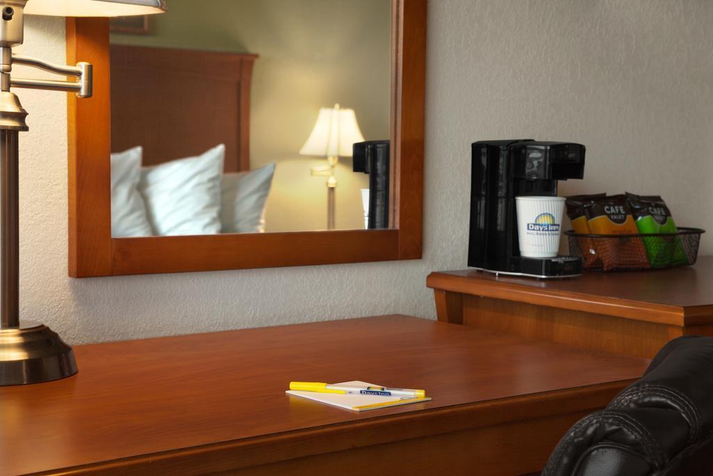 Days Inn Chillicothe Buitenkant foto
