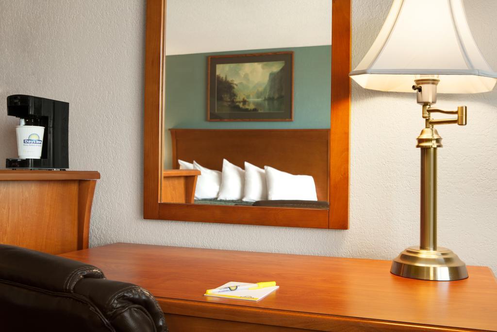 Days Inn Chillicothe Buitenkant foto