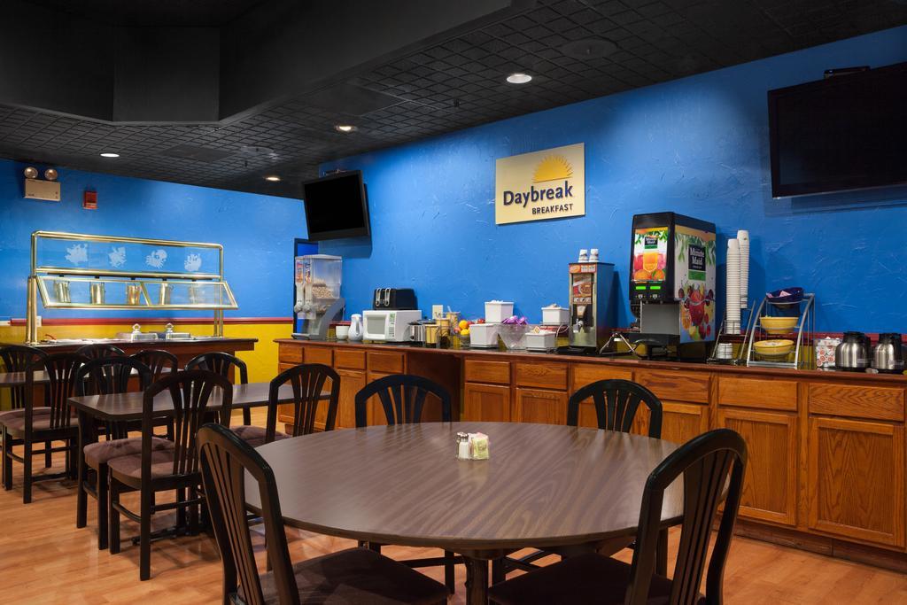 Days Inn Chillicothe Buitenkant foto